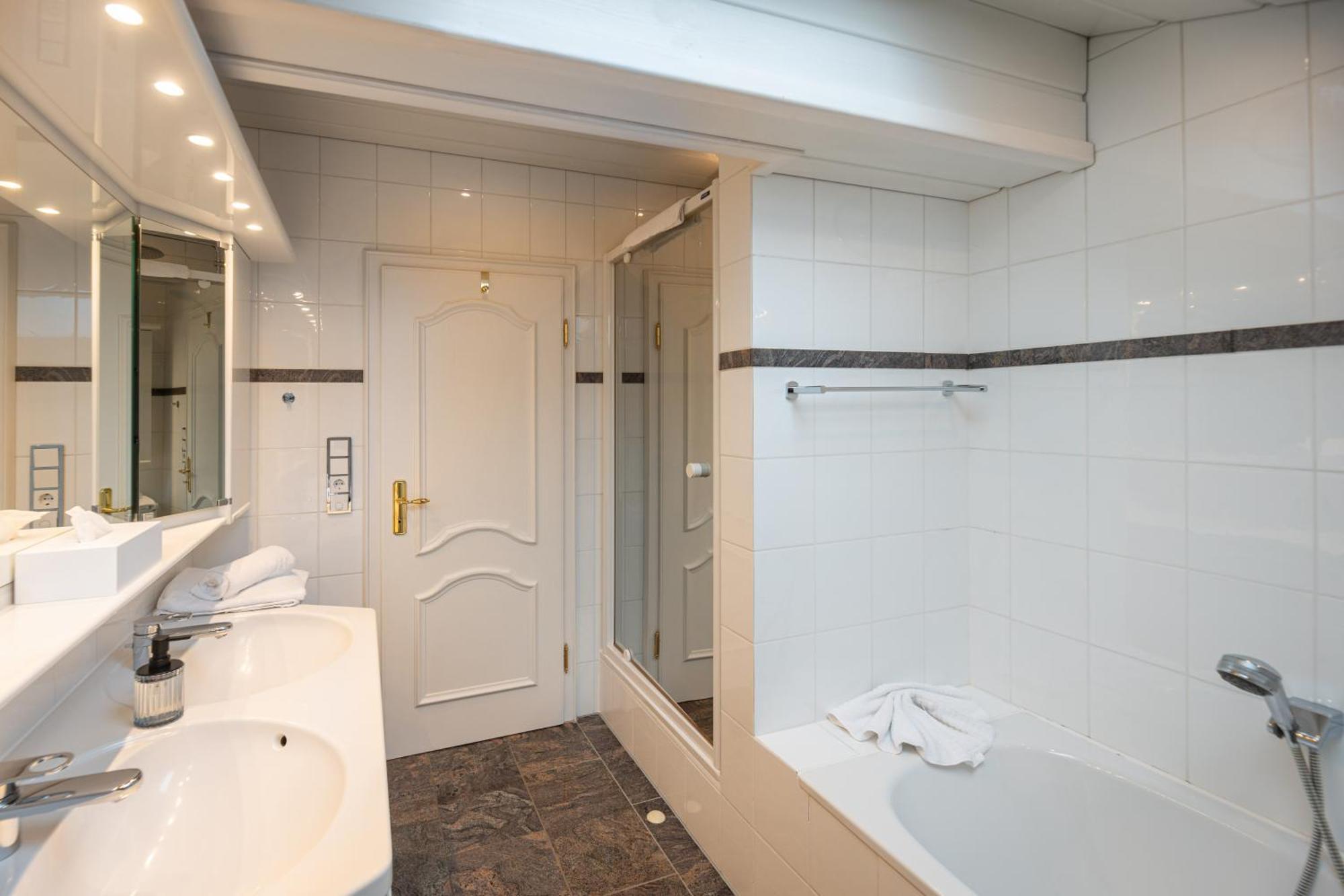 Ferienwohnung Chiemgauzeit - Chiemgaukarte Inzell Buitenkant foto